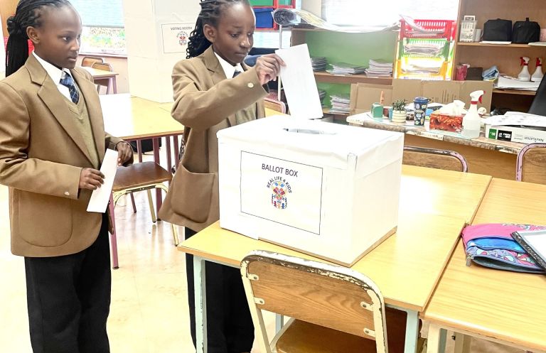 GRADE 6 DEMOCRACY 3