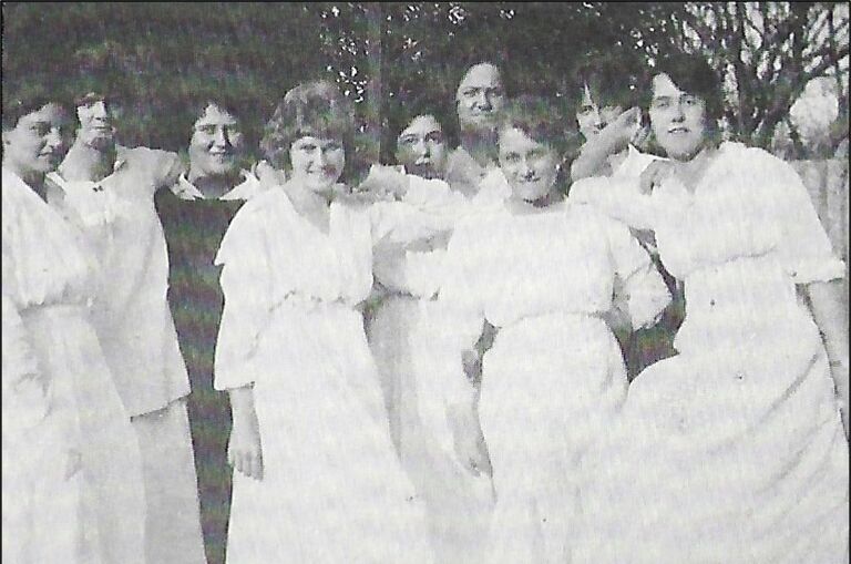 Old Girls Netball Team 1917